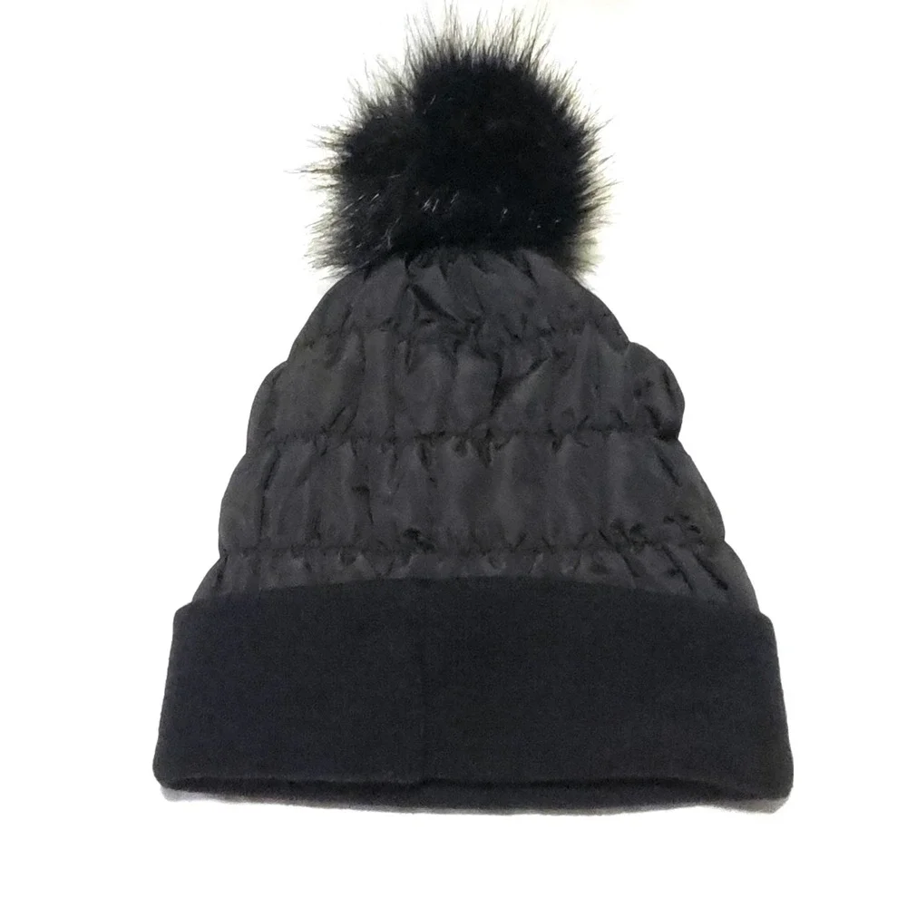 Skora Black Quilted Puffer Beanie Hat Faux Fur Pom Pom Fleece Lined NWT One Size